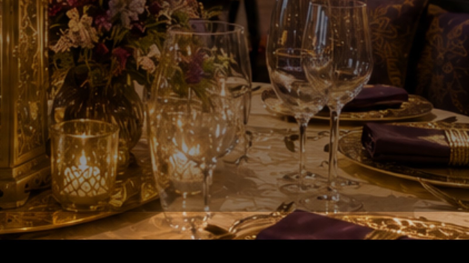 Table du Sultan dressée de laiton, cristal et bougies